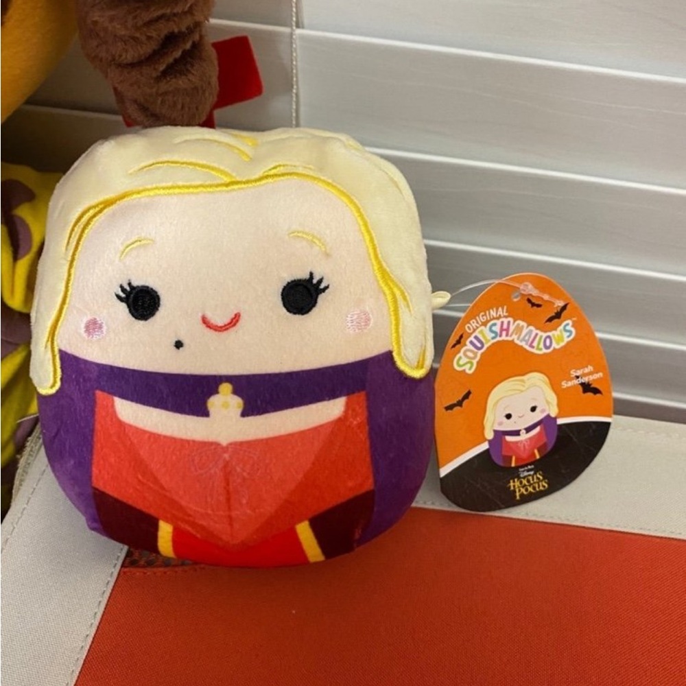 5” Sarah Sanderson Squishmallow